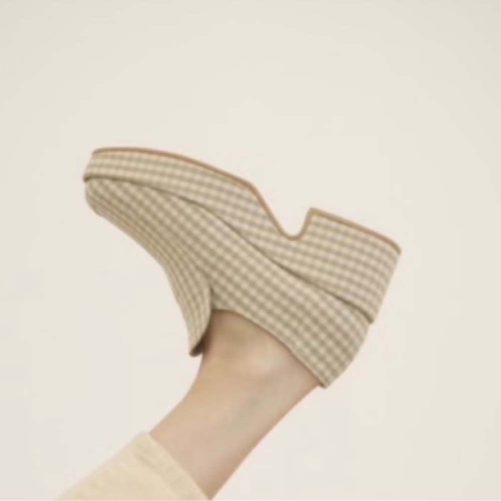 BRAND NEW ANNE THOMAS NANCY VICHY TAN/BEIGE GINGHAM LOAFER SIZE 39/8.5 - Picture 3 of 9